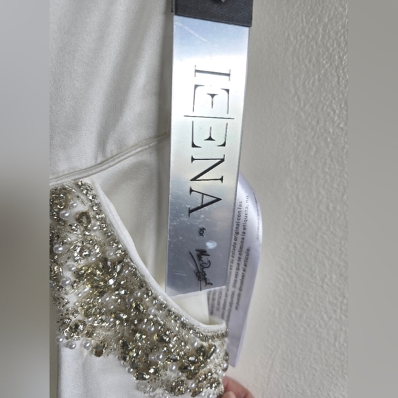 NWT Mac Duggal, Off Shoulder Gown, White, Size 4 - $398 - Picture 13 of 16